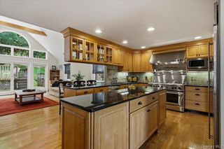 3494 Overlook Avenue, Yorktown Heights, NY 10598