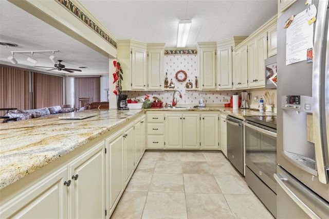 6527 Morgan Shores Road, Lake Arthur, LA 70546