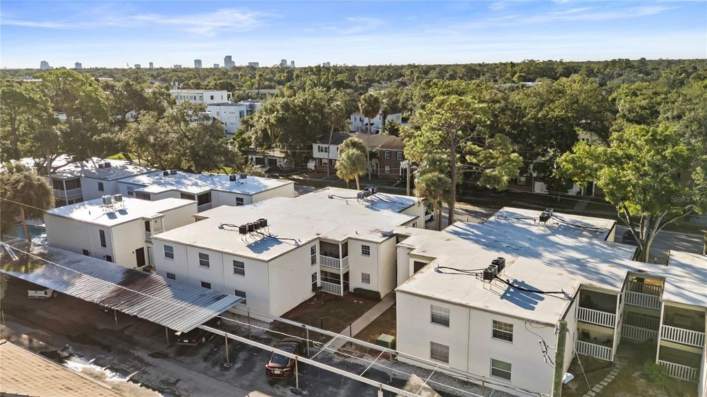 Image 28 of property listing at 4611 W NORTH B STREET 238, Tampa, FL 33609