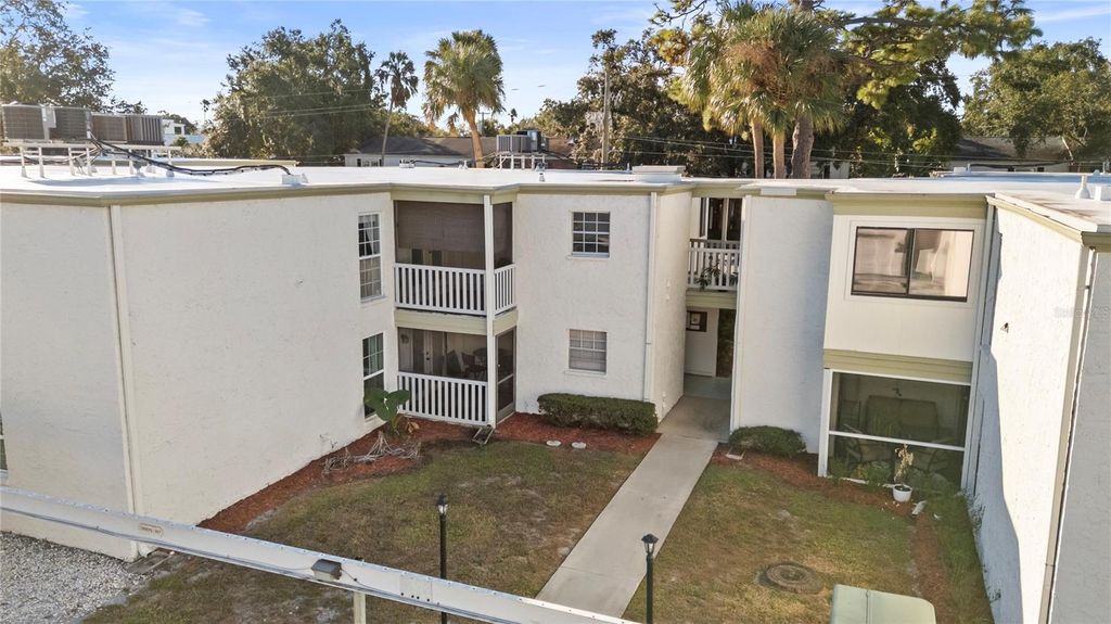 Image 29 of property listing at 4611 W NORTH B STREET 238, Tampa, FL 33609