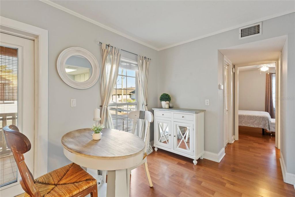 Image 6 of property listing at 4611 W NORTH B STREET 238, Tampa, FL 33609