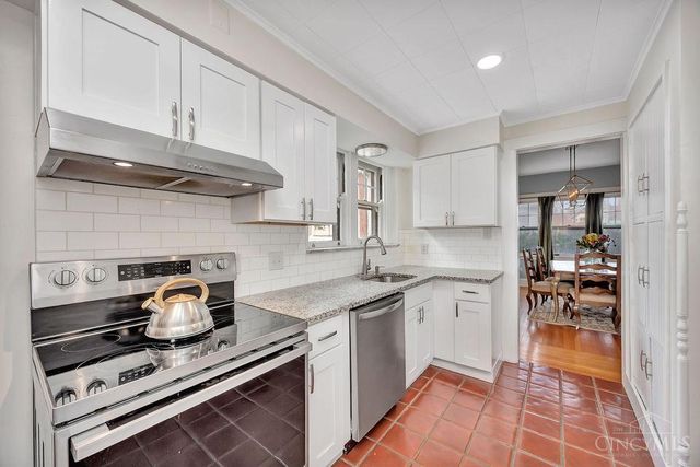 2913 Madison Road, Cincinnati, OH 45209