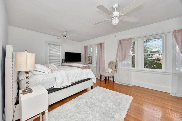 2913 Madison Road, Cincinnati, OH 45209