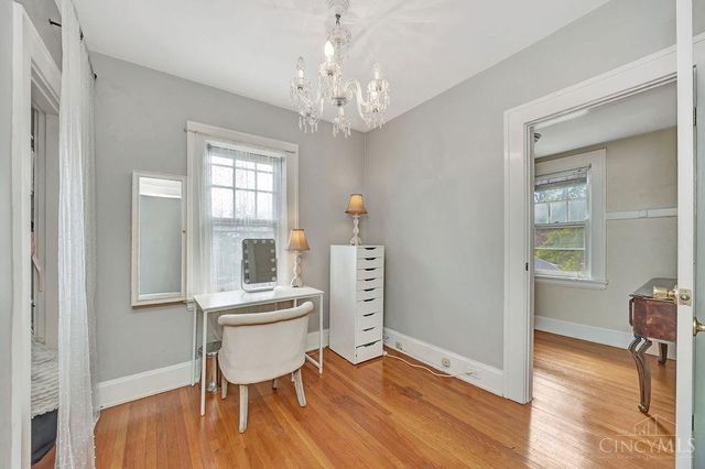 2913 Madison Road, Cincinnati, OH 45209