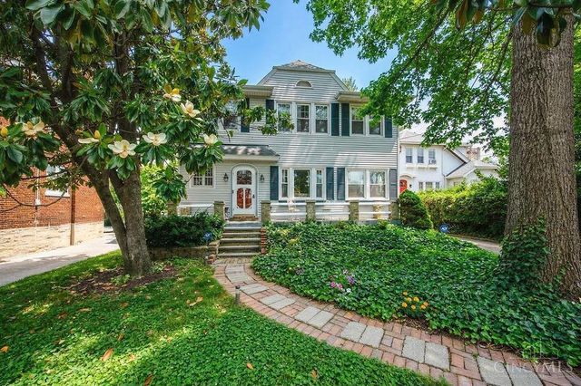 2913 Madison Road, Cincinnati, OH 45209