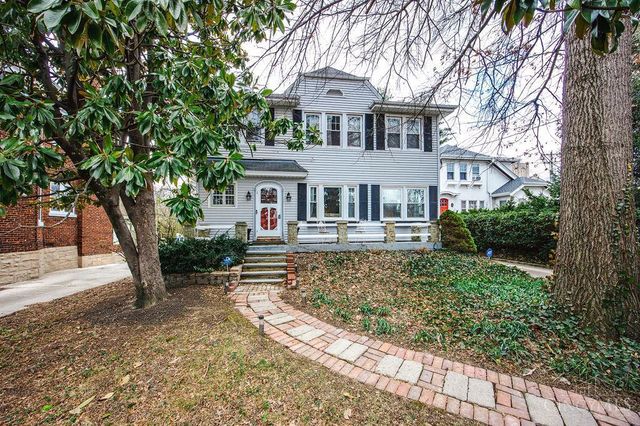 2913 Madison Road, Cincinnati, OH 45209