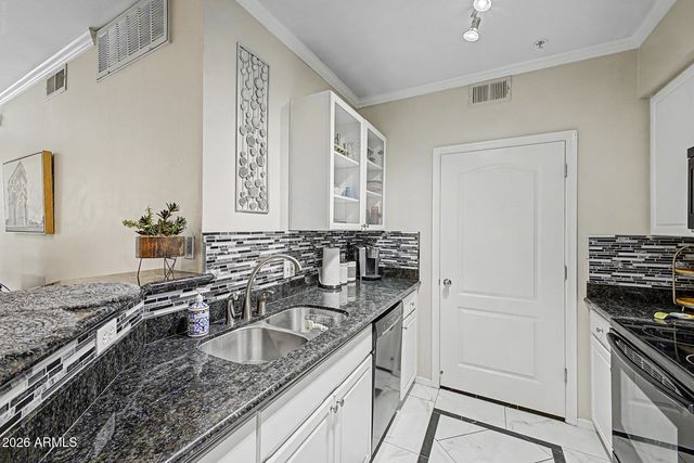 1701 E COLTER Street 221, Phoenix, AZ 85016