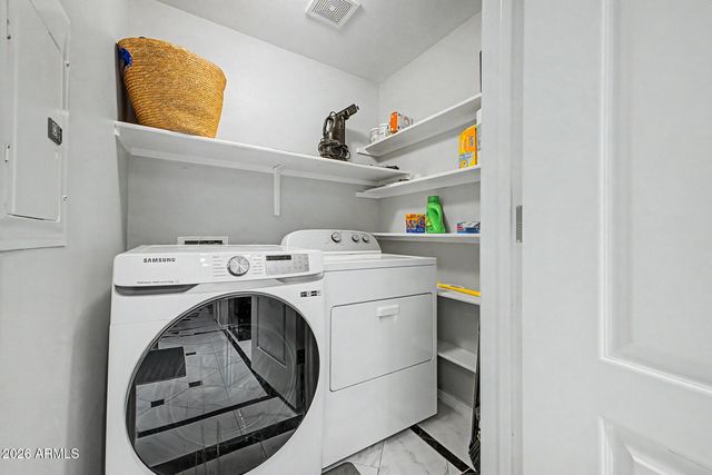 1701 E COLTER Street 221, Phoenix, AZ 85016