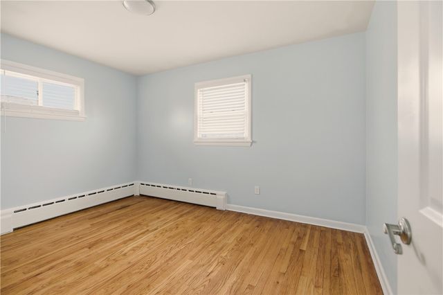 92 Bracket Avenue, Tiverton, RI 02878