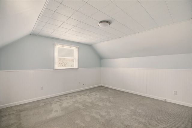 92 Bracket Avenue, Tiverton, RI 02878