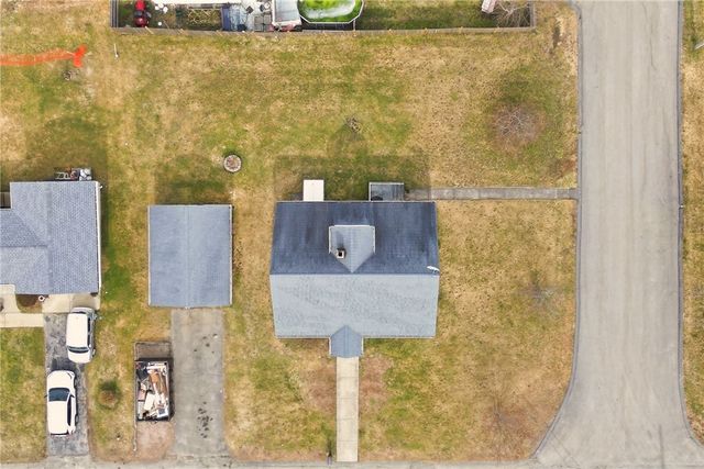 92 Bracket Avenue, Tiverton, RI 02878