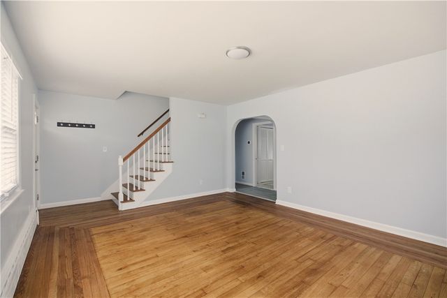 92 Bracket Avenue, Tiverton, RI 02878