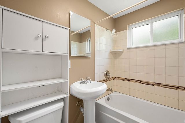 5314 Becky Drive, Baldwin Boro, PA 15236