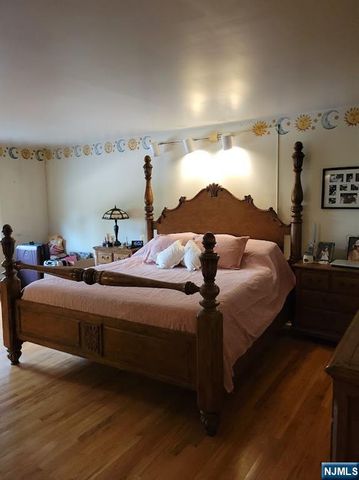 88 Hawthorne Avenue, Park Ridge, NJ 07656