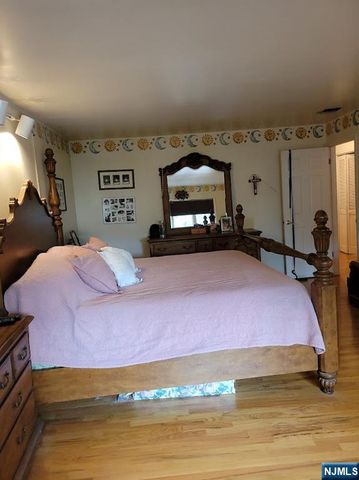 88 Hawthorne Avenue, Park Ridge, NJ 07656