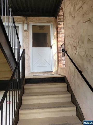 88 Hawthorne Avenue, Park Ridge, NJ 07656