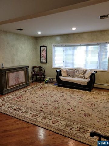 88 Hawthorne Avenue, Park Ridge, NJ 07656