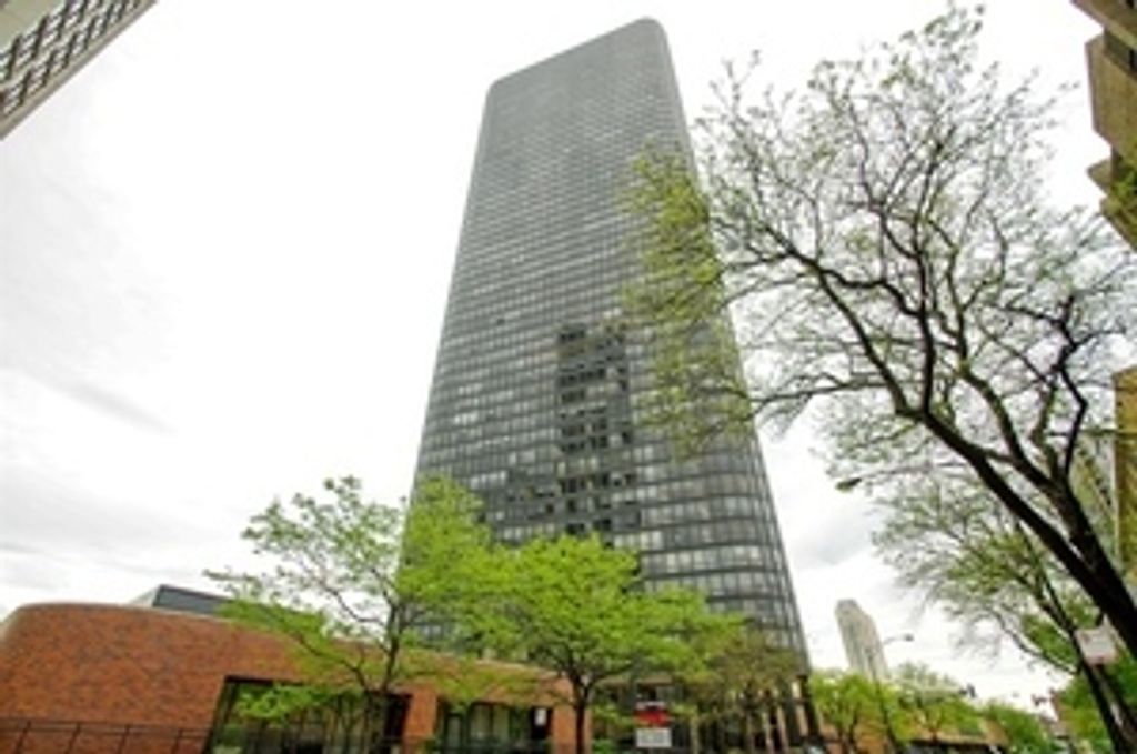 5415 N SHERIDAN Road 4112, Chicago, IL 60640