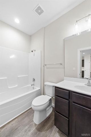 875 Walter Way, Washington, MO 63090