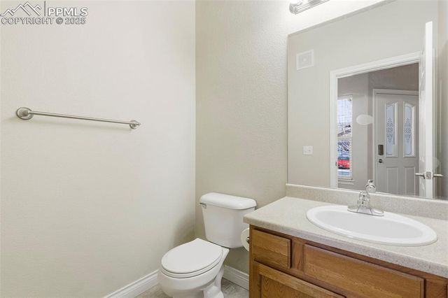 5823 New Crossings Point, Colorado Springs, CO 80918