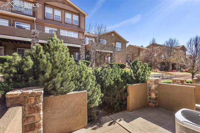 5823 New Crossings Point, Colorado Springs, CO 80918