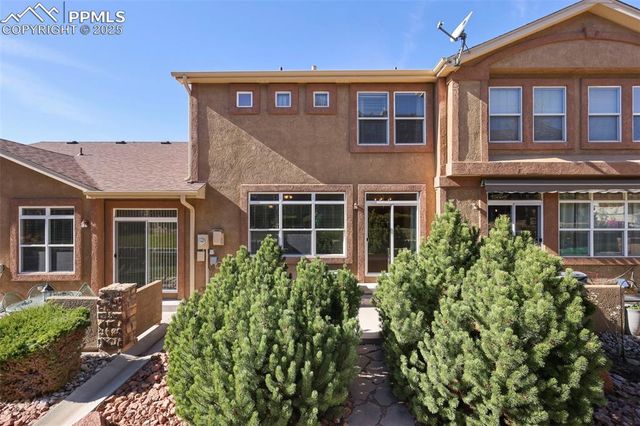 5823 New Crossings Point, Colorado Springs, CO 80918