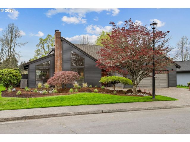 7104 Sw CHAPEL Ln, Portland, OR 97223