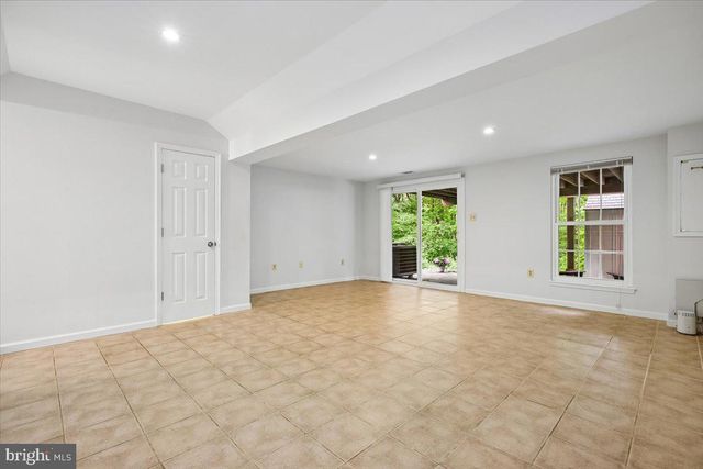 639 CORAL REEF DR, Gaithersburg, MD 20878