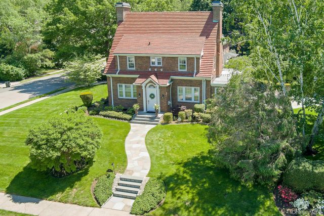 516 Bellwood Avenue, Sleepy Hollow, NY 10591