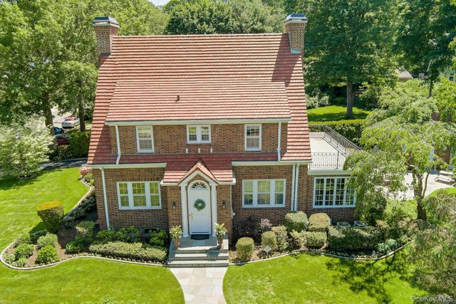 516 Bellwood Avenue, Sleepy Hollow, NY 10591