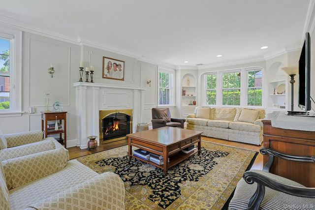 516 Bellwood Avenue, Sleepy Hollow, NY 10591