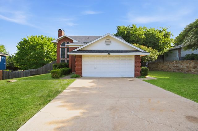 1406 Westbriar Drive, Weatherford, TX 76086