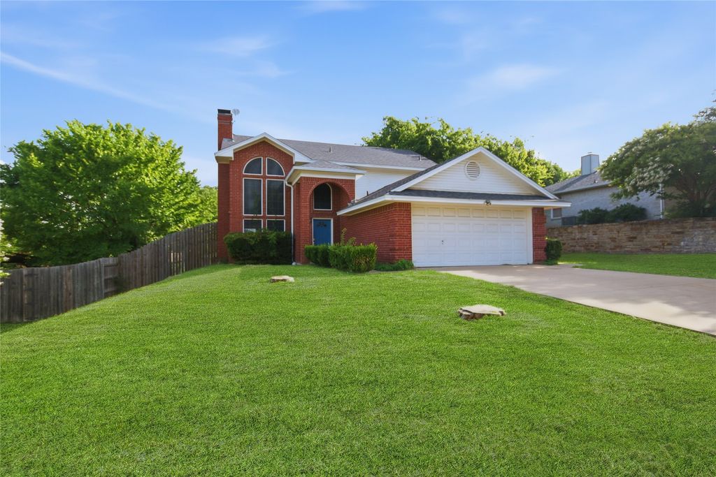 1406 Westbriar Drive, Weatherford, TX 76086