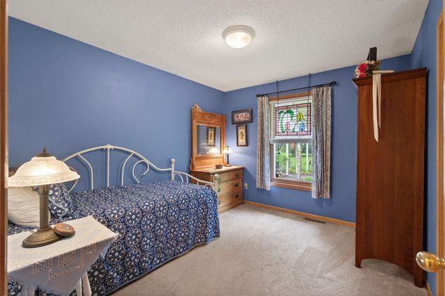 19761 Rum River Boulevard NW, Oak Grove, MN 55011