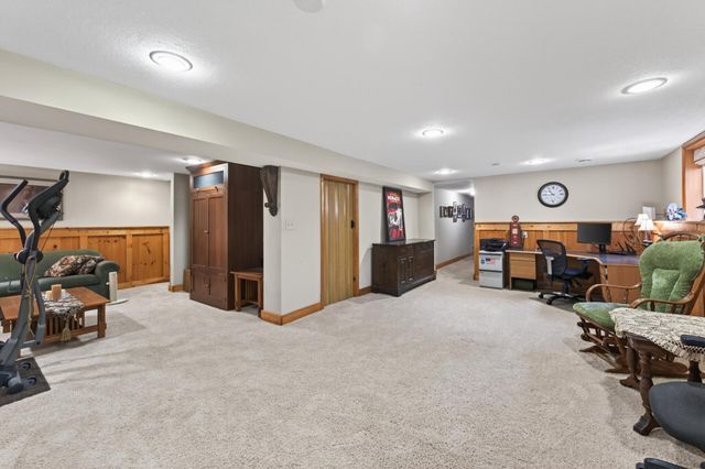 19761 Rum River Boulevard NW, Oak Grove, MN 55011
