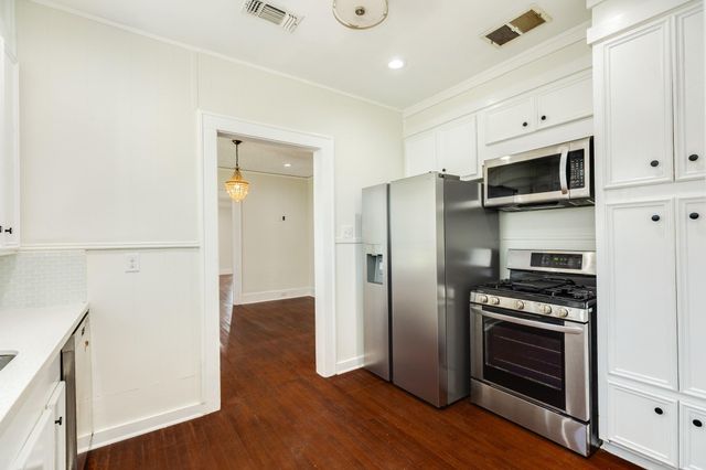 5022 Woodrow Avenue, Galveston, TX 77551