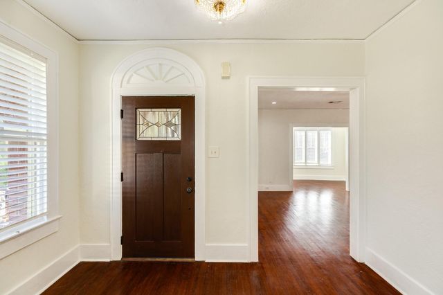 5022 Woodrow Avenue, Galveston, TX 77551