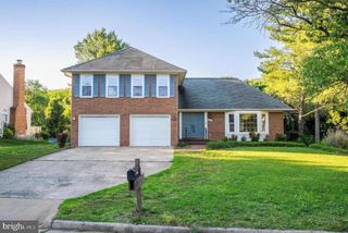 25 WHITTINGHAM CIR, Sterling, VA 20165