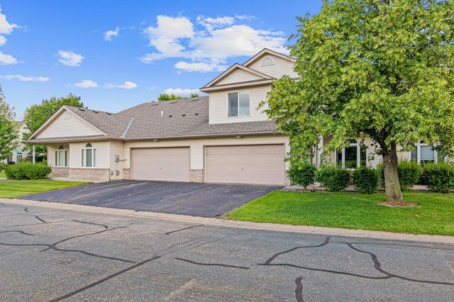 1234 Crystal Place E, Chaska, MN 55318