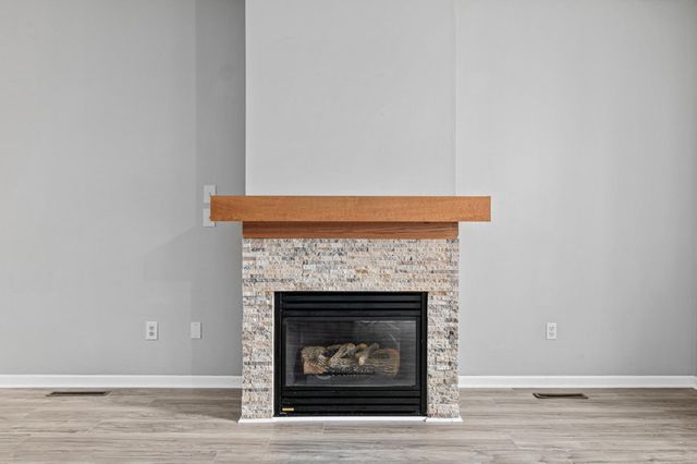 1234 Crystal Place E, Chaska, MN 55318