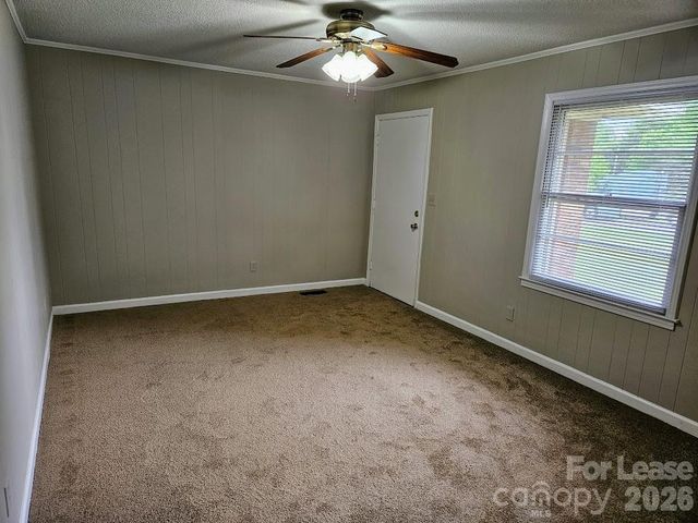 1221 Auten Road, Charlotte, NC 28216