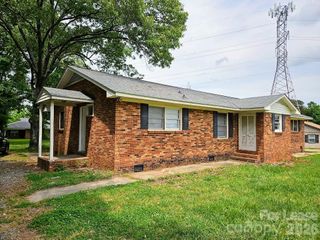 1221 Auten Road, Charlotte, NC 28216