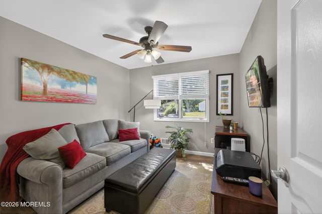 1 Traymore Road, Freehold, NJ 07728