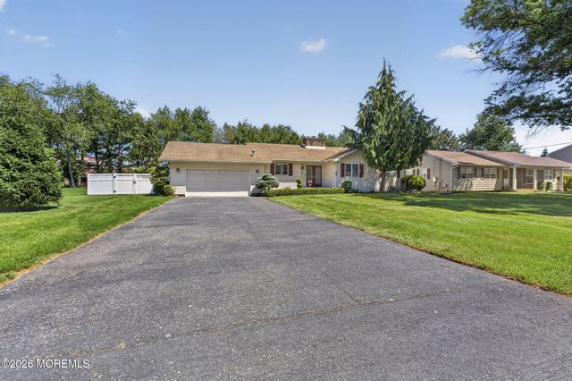 1 Traymore Road, Freehold, NJ 07728
