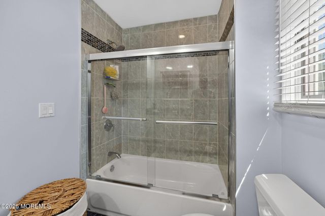1 Traymore Road, Freehold, NJ 07728