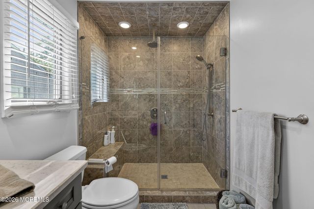 1 Traymore Road, Freehold, NJ 07728