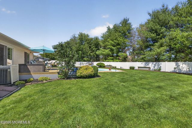 1 Traymore Road, Freehold, NJ 07728