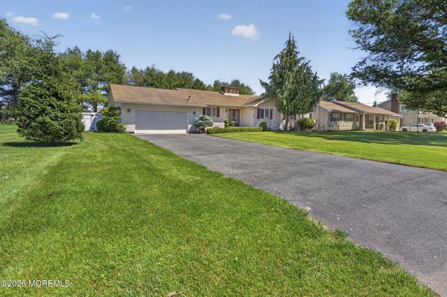 1 Traymore Road, Freehold, NJ 07728
