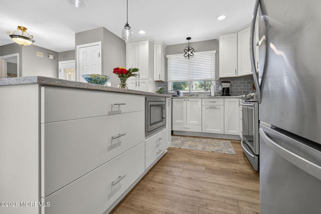 1 Traymore Road, Freehold, NJ 07728