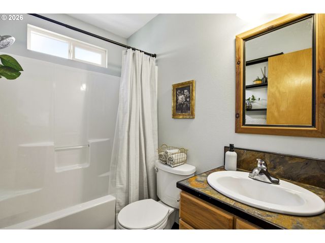 5123 Se 48TH Ave, Portland, OR 97206